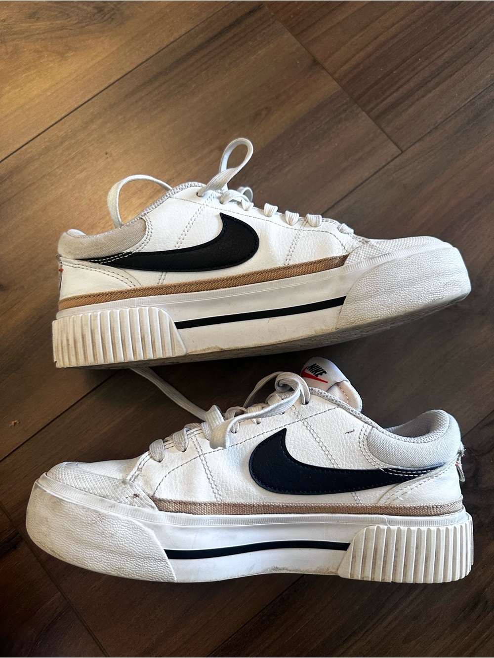 Nike Women’s Court Legacy Lift